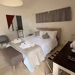 Trullo Theodoro Puglia וילה צ'לייה מספיקה