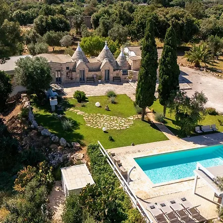 Trullo Theodoro Puglia Villa *