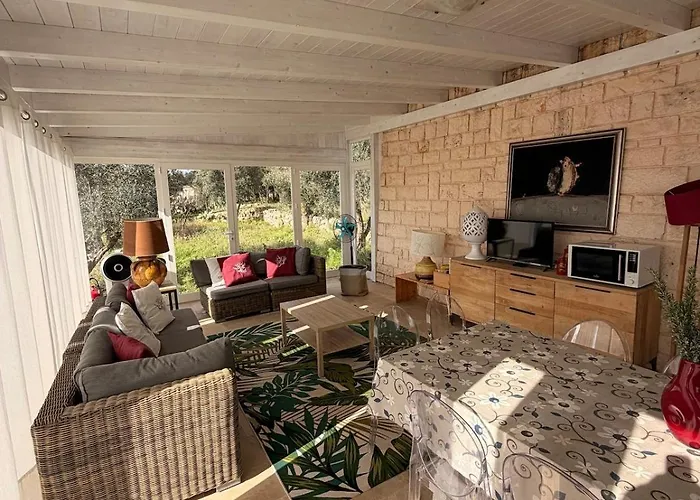 Trullo Theodoro Puglia Villa *